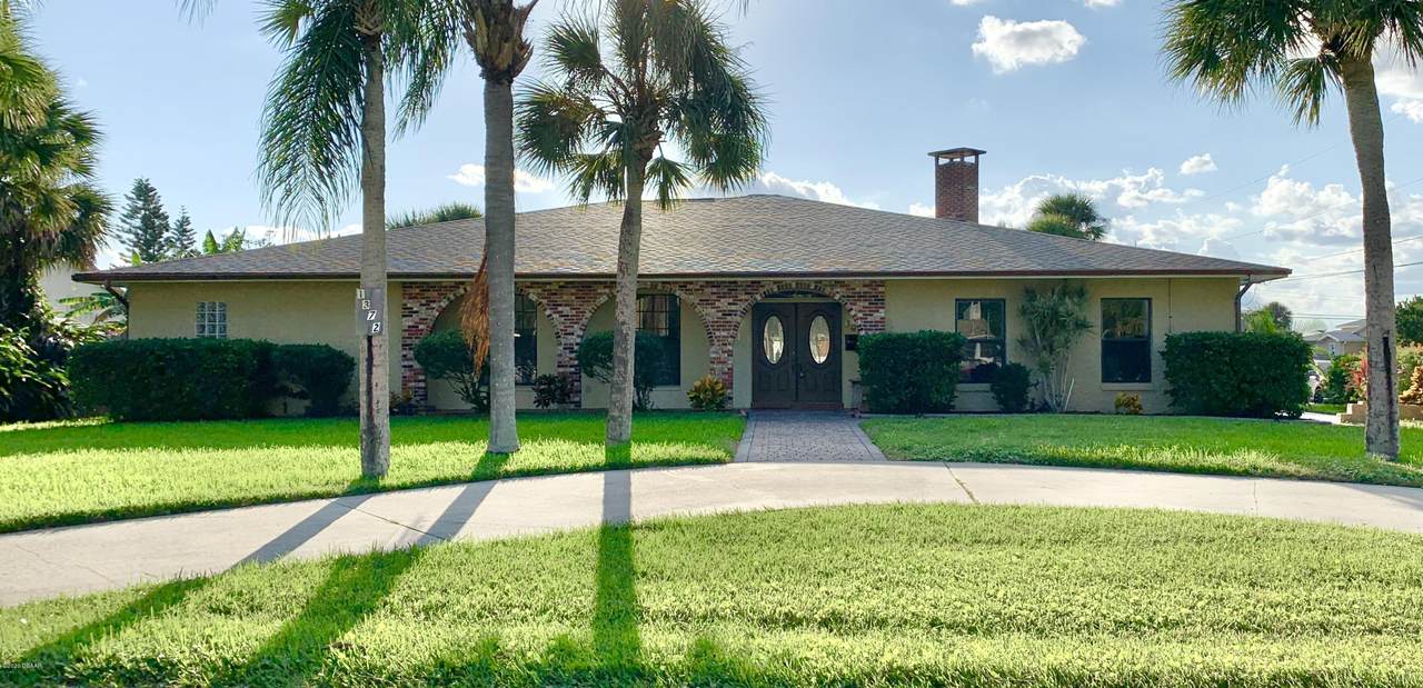 1372 John Anderson Drive - Photo 1