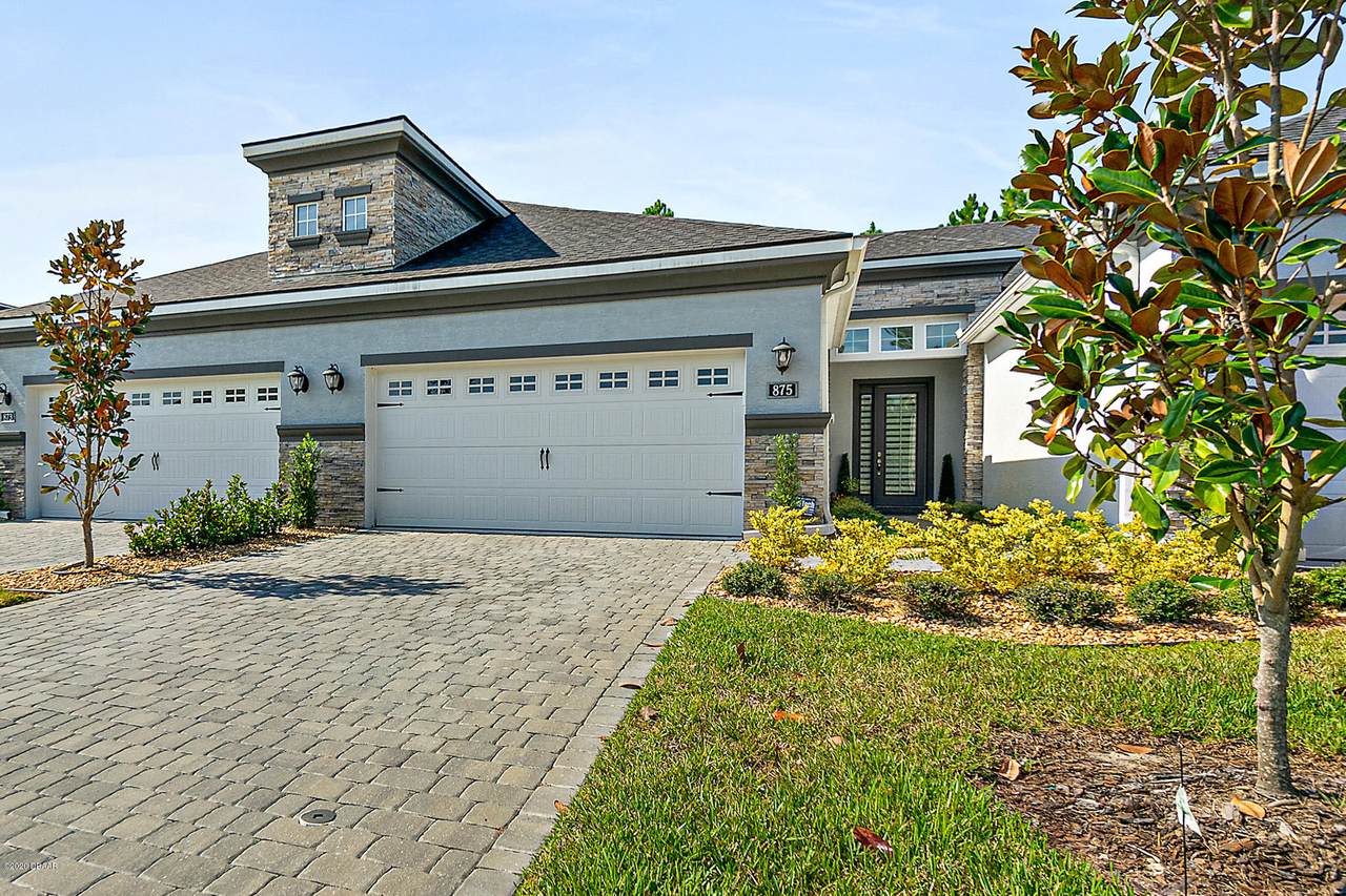 875 Pinewood Drive - Photo 1