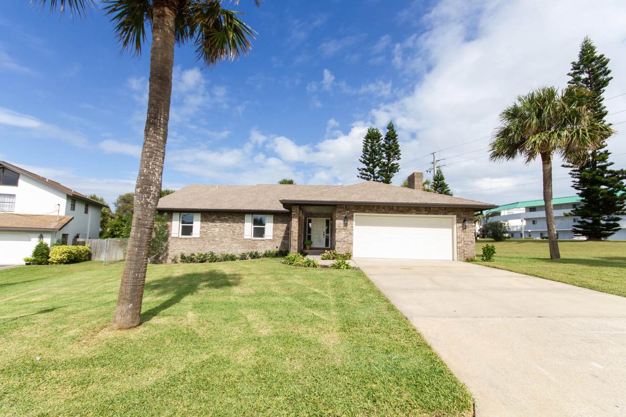 229 Standish Drive - Photo 1
