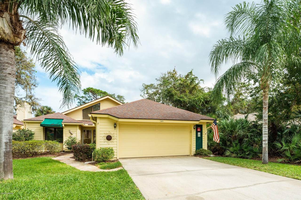 604 St Andrews Boulevard - Photo 1