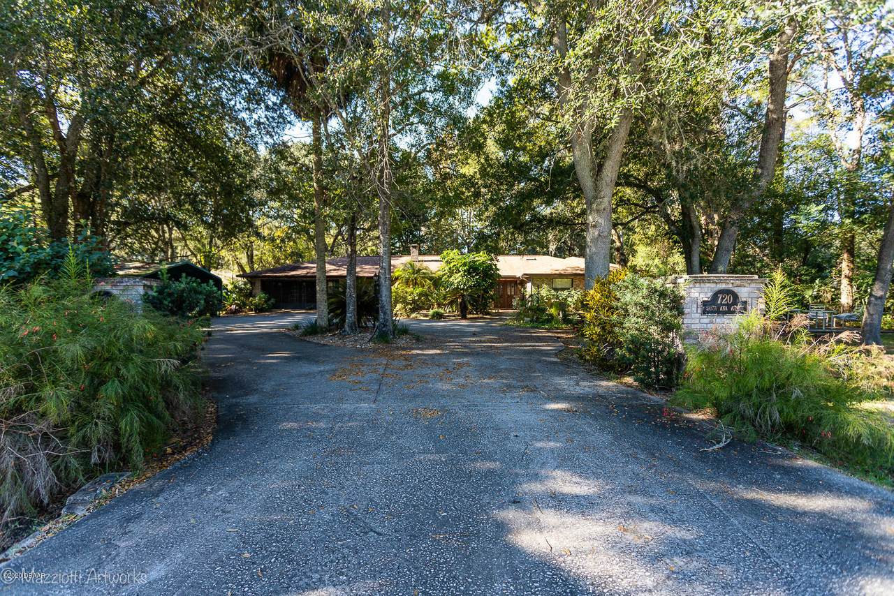 720 Santa Ana Avenue - Photo 1