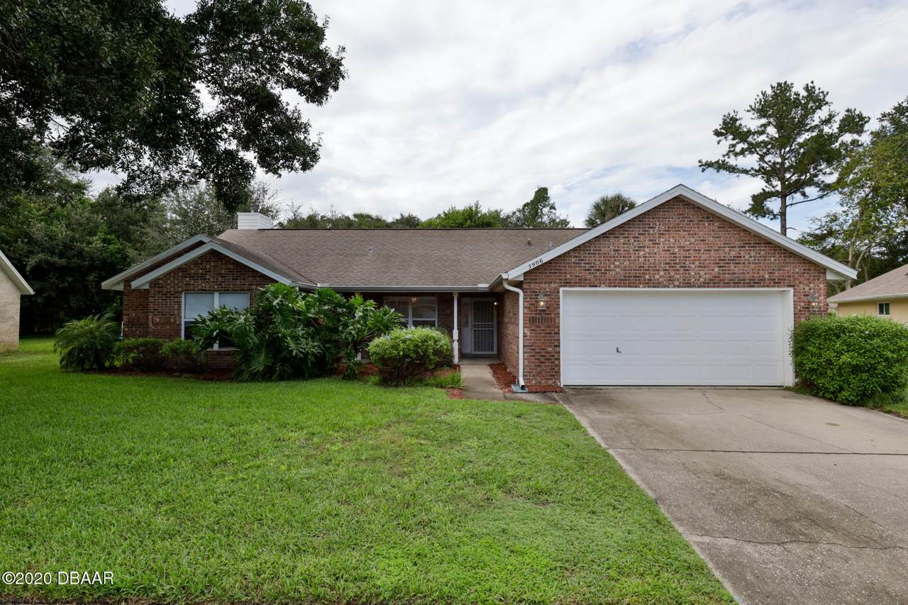 3906 Oak Crest Circle - Photo 1