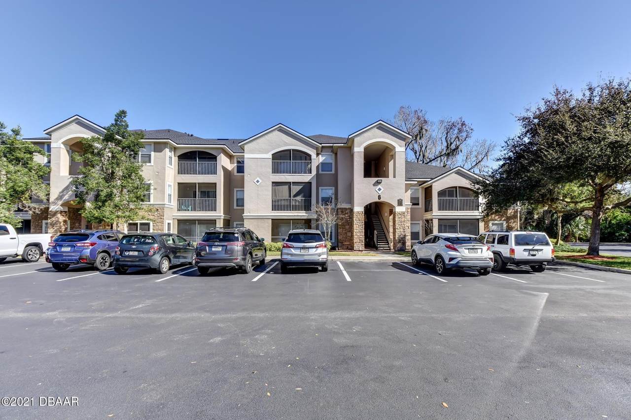 940 Village Trail - Photo 1