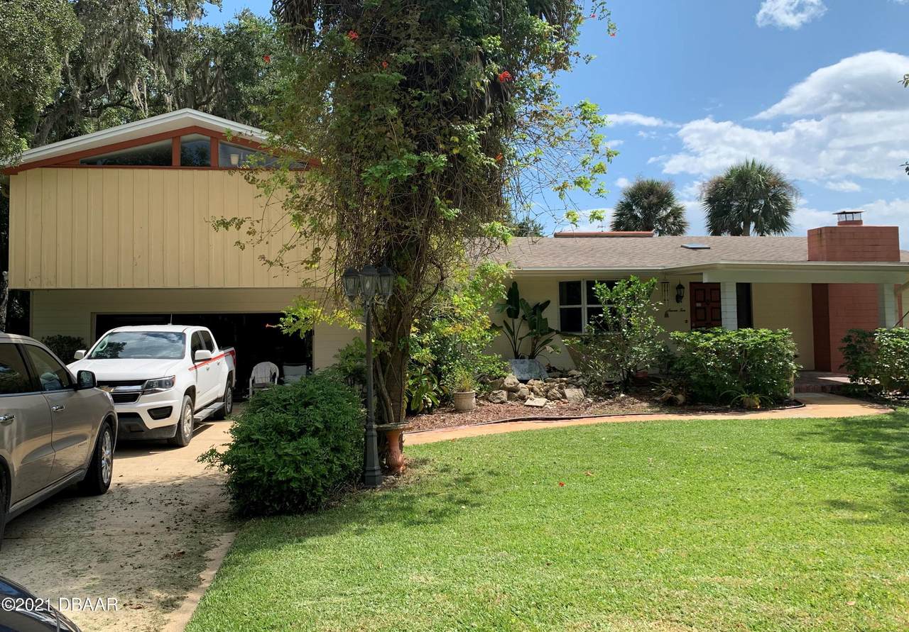 710 Palm Circle Drive - Photo 1