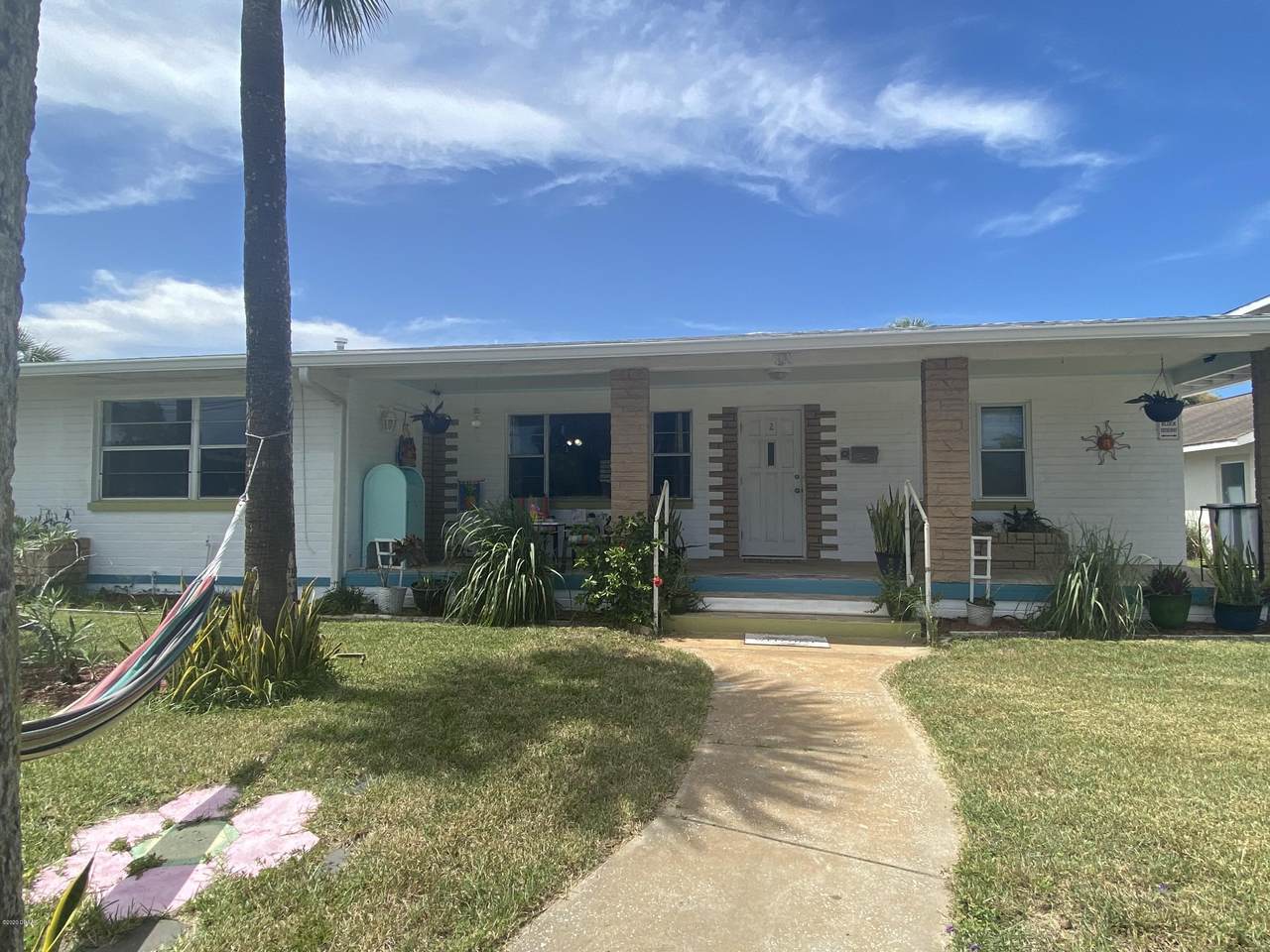 521 University Boulevard - Photo 1