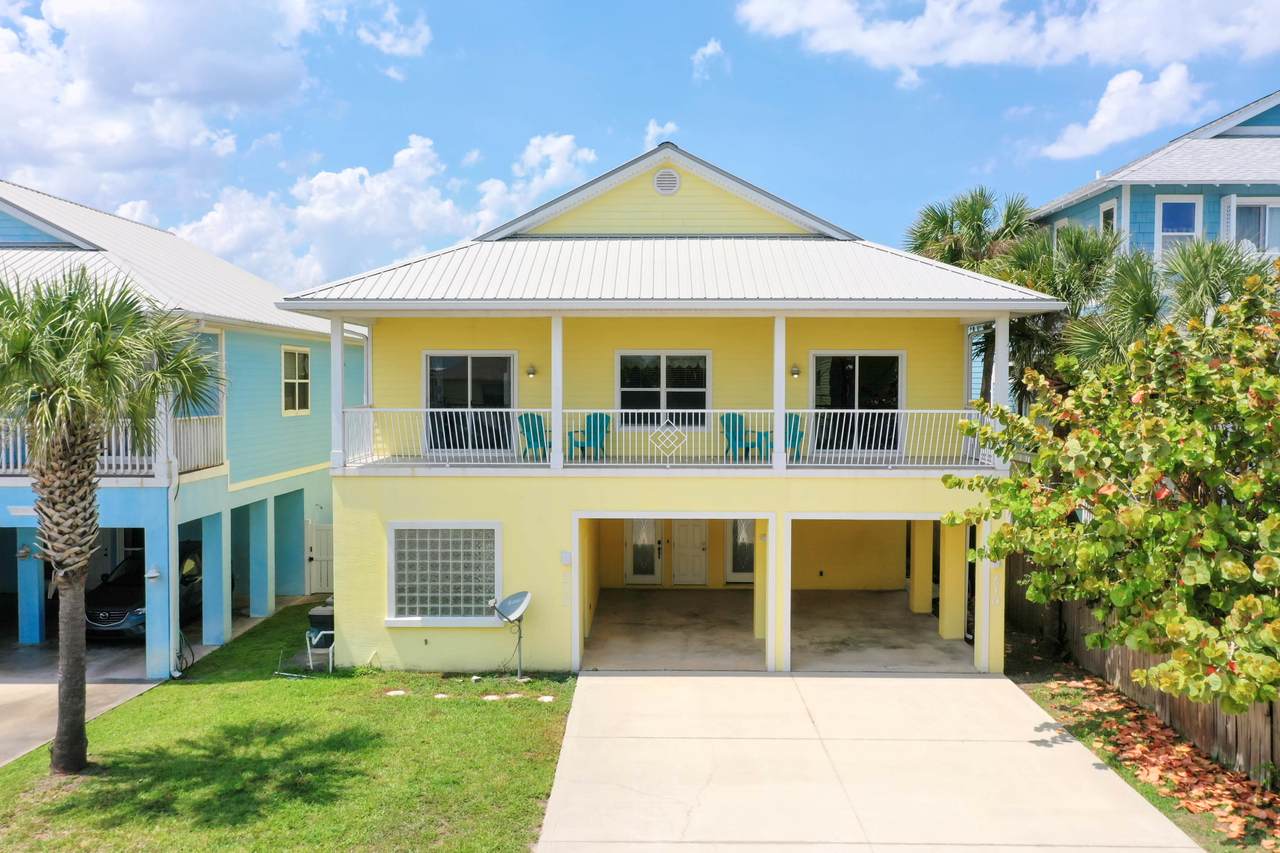 212 7th Street - Photo 1