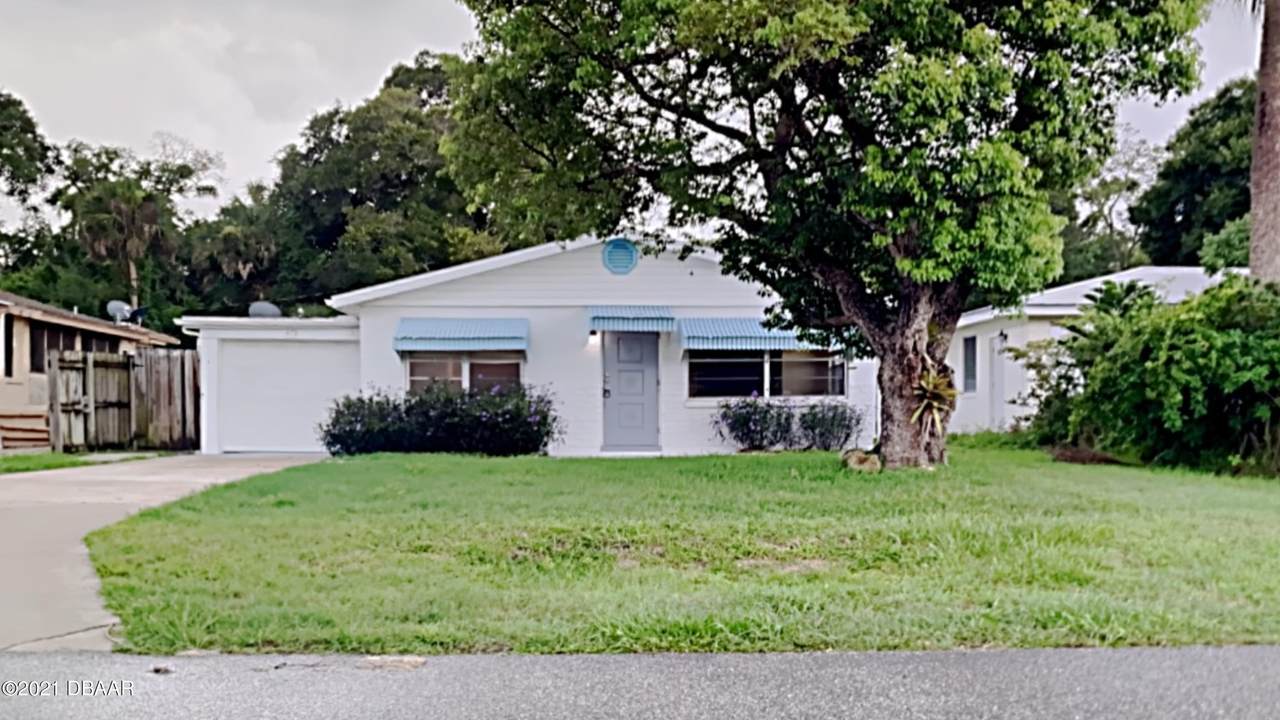 672 Cordova Avenue - Photo 1