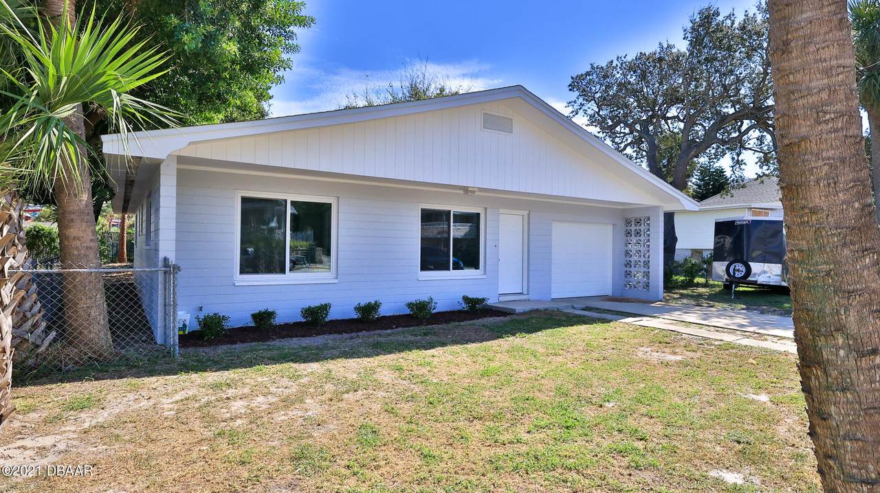 208 Oleander Avenue - Photo 1