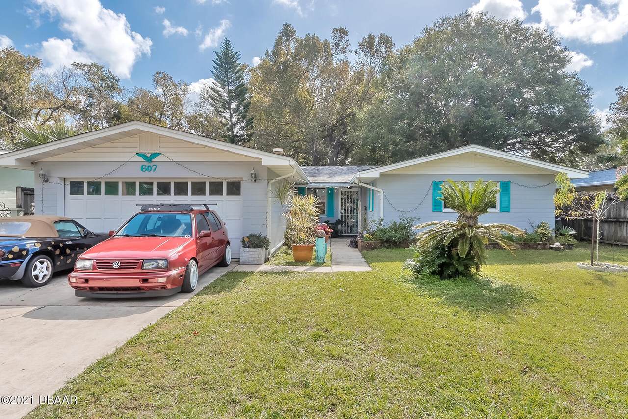 607 Center Lane - Photo 1