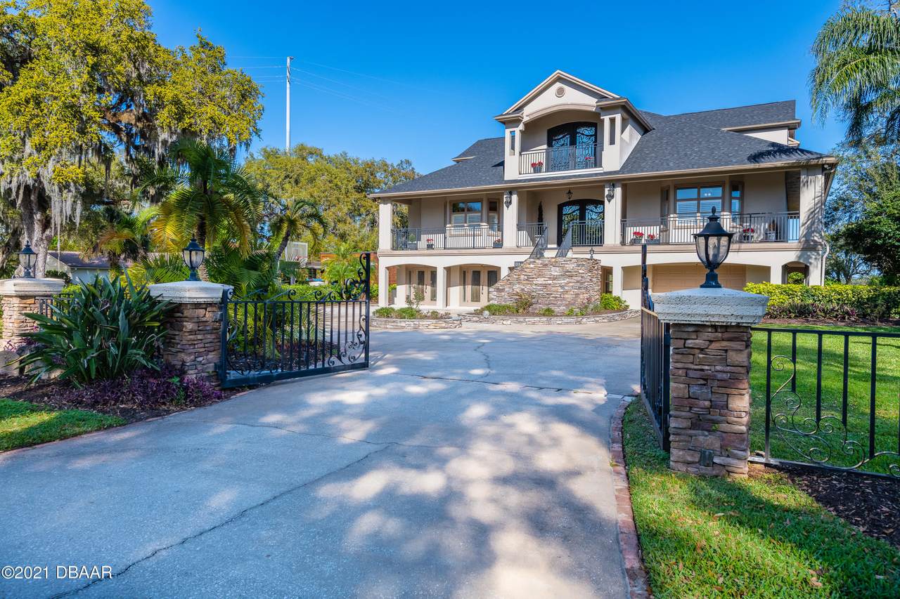 345 Coquina Avenue - Photo 1