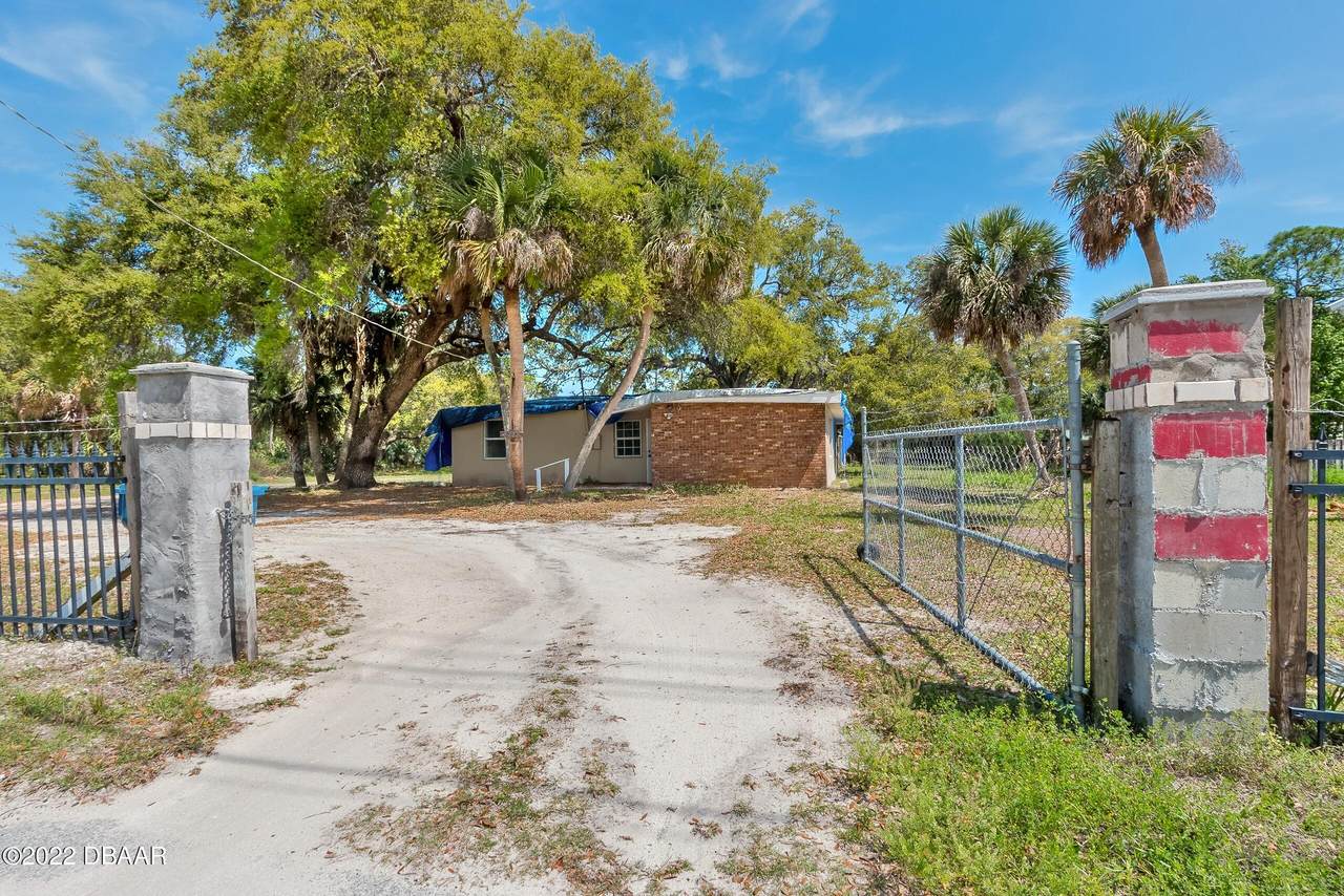 4277 Ridgewood Avenue - Photo 1
