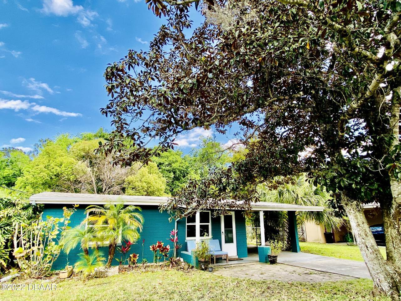 137 Ellison Avenue - Photo 1