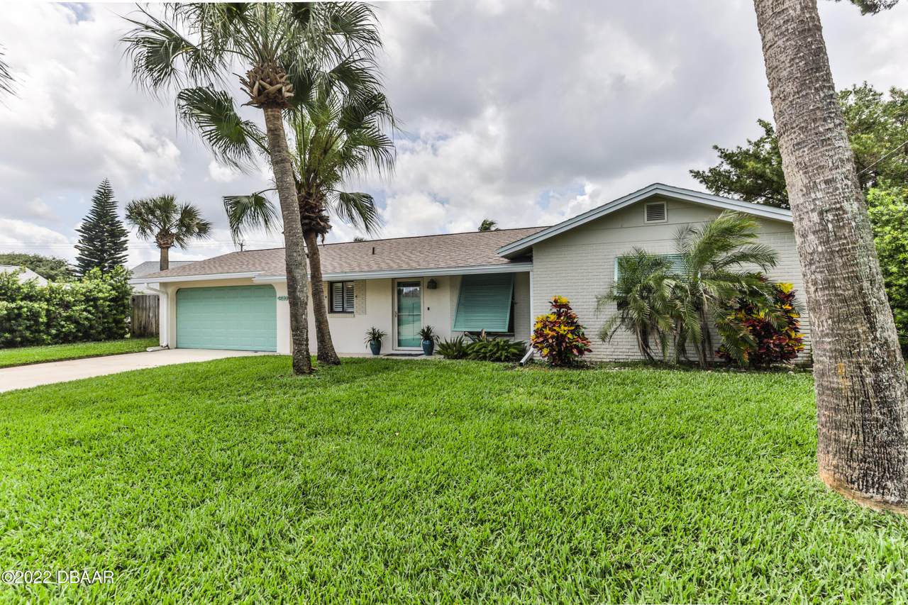 4620 Doris Drive - Photo 1