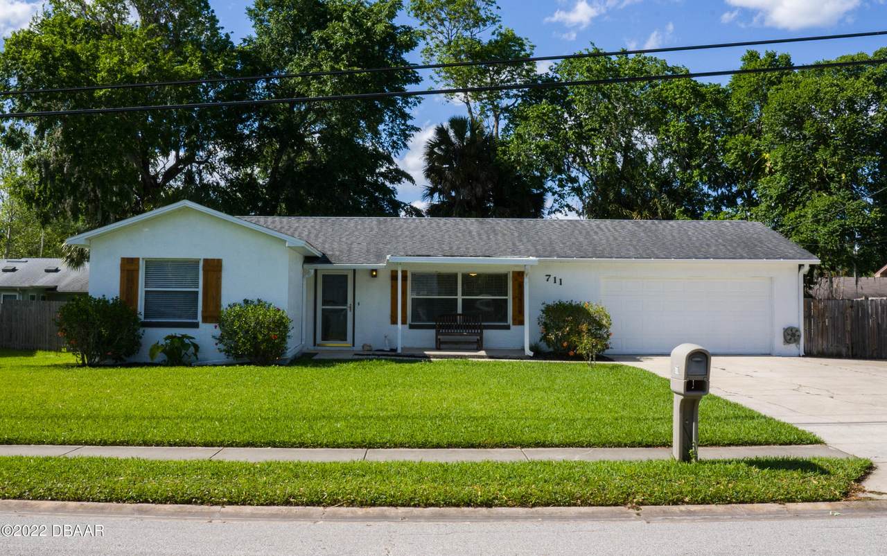 711 Fleming Avenue - Photo 1