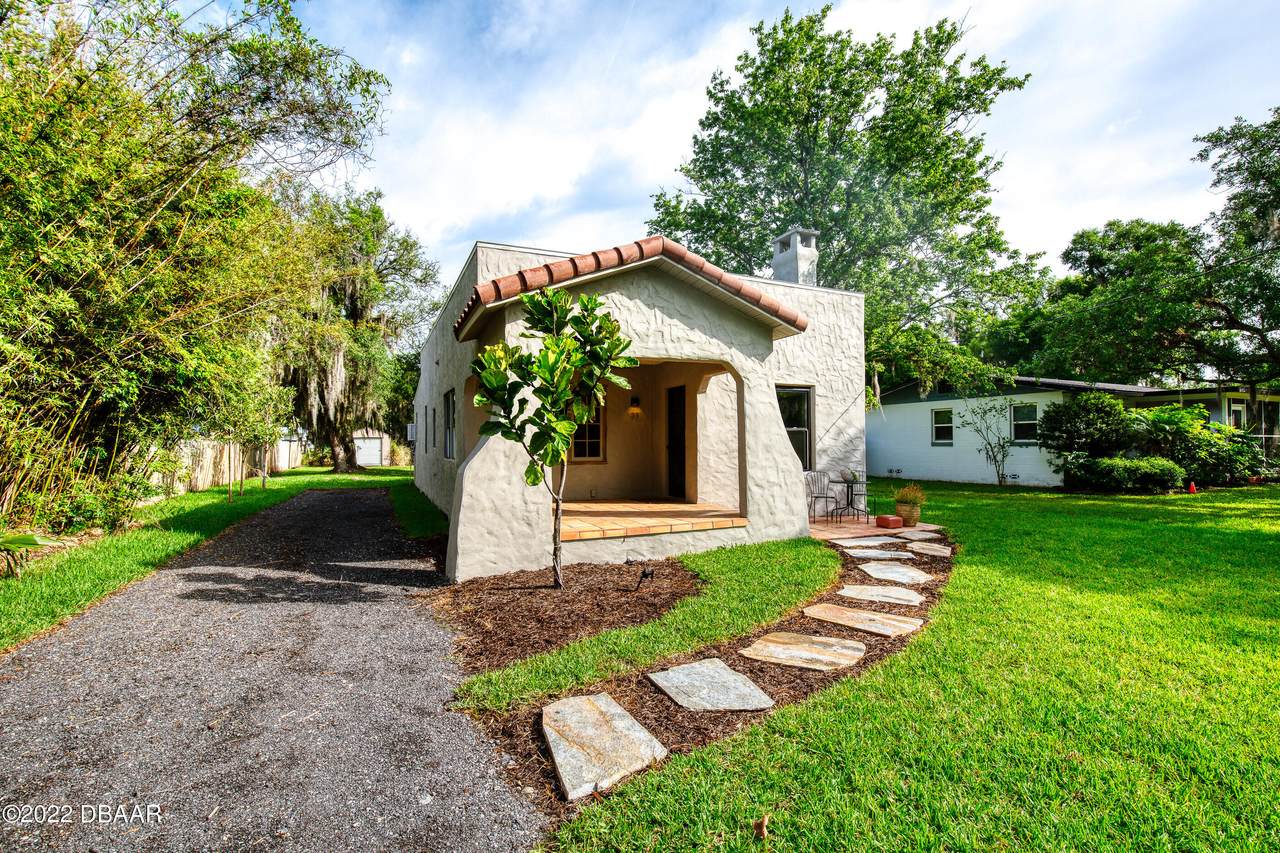 33 Wilmette Avenue - Photo 1