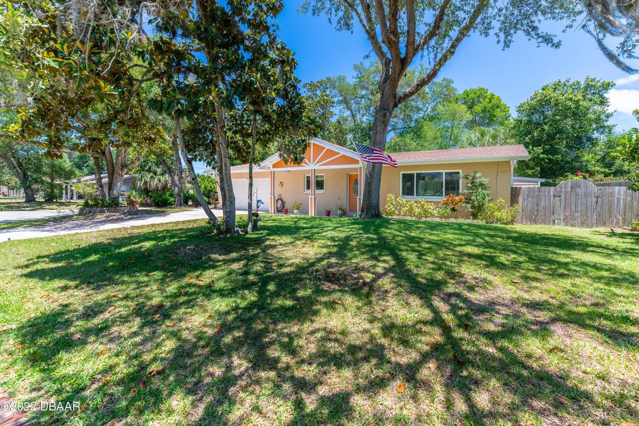 959 Parkwood Drive - Photo 1