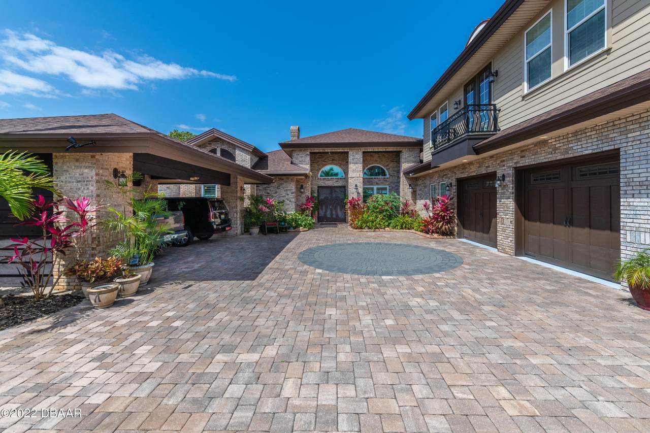 3024 Peninsula Drive - Photo 1