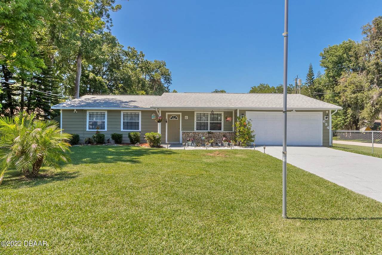 634 10th Street - Photo 1