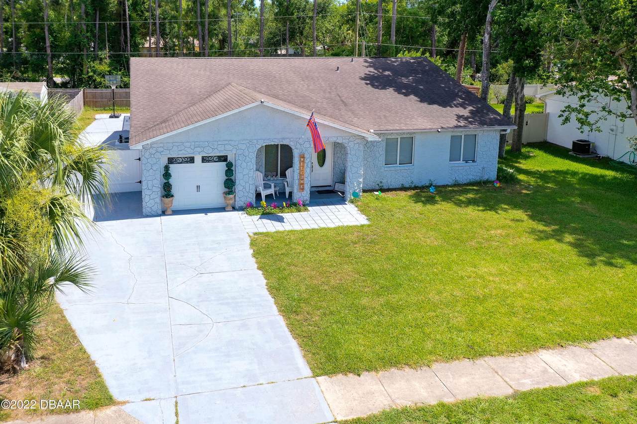 1403 Dexter Drive - Photo 1
