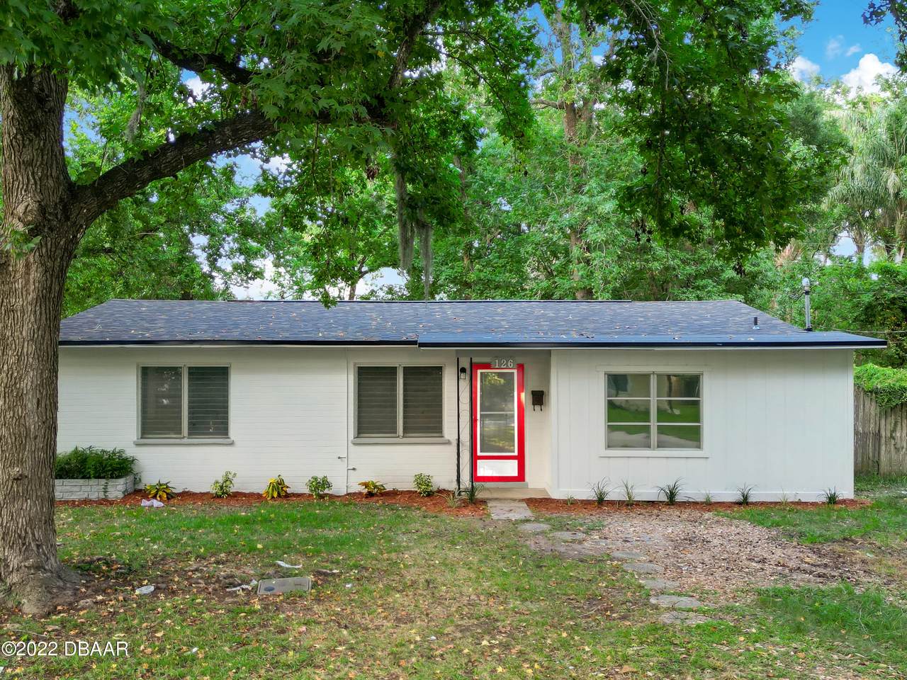 126 Palm Drive - Photo 1
