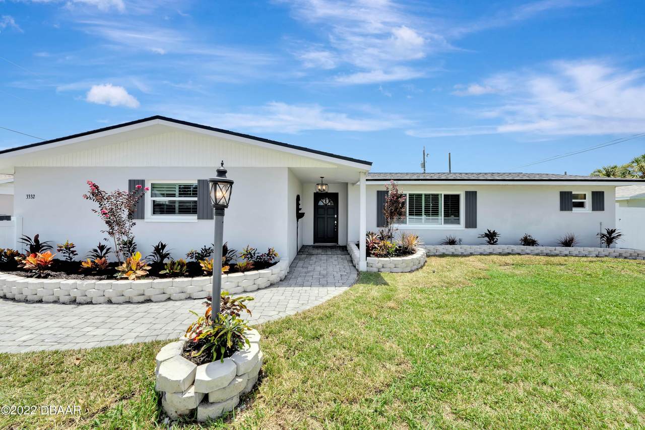 3332 Peninsula Drive - Photo 1