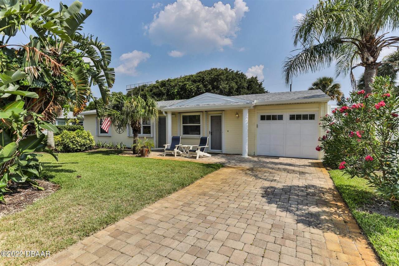 307 Lincoln Avenue - Photo 1
