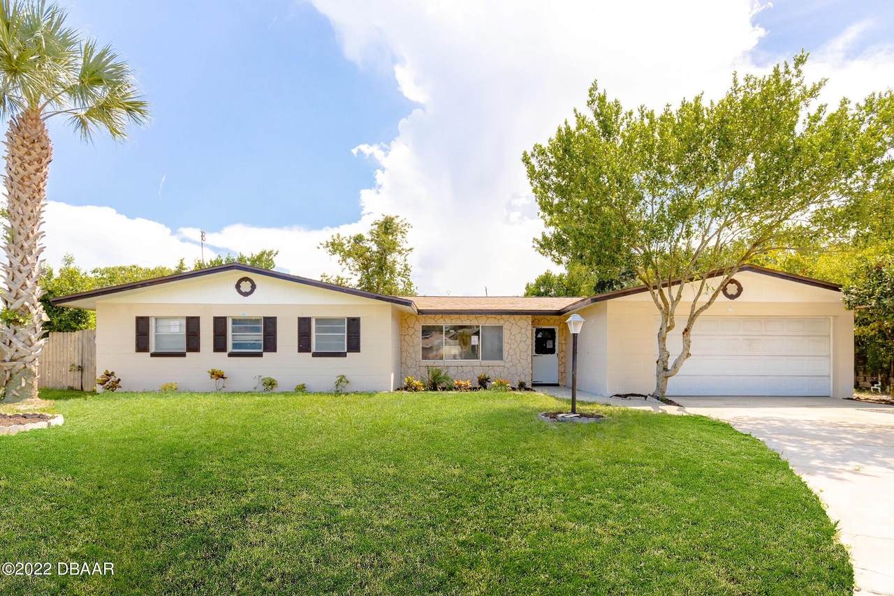 1657 Lawrence Circle - Photo 1