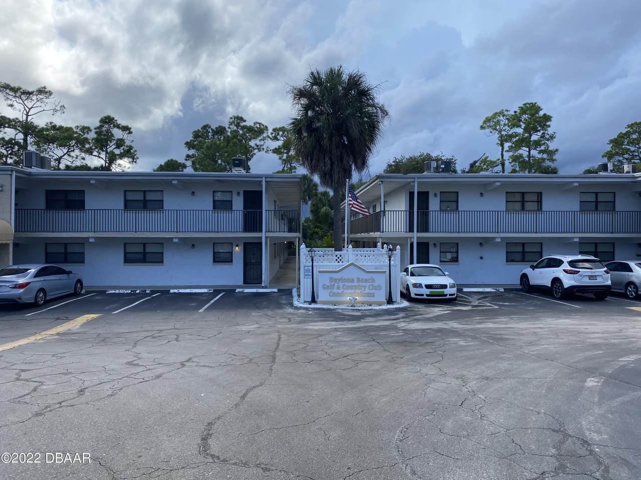 1504 Virginia Avenue - Photo 1