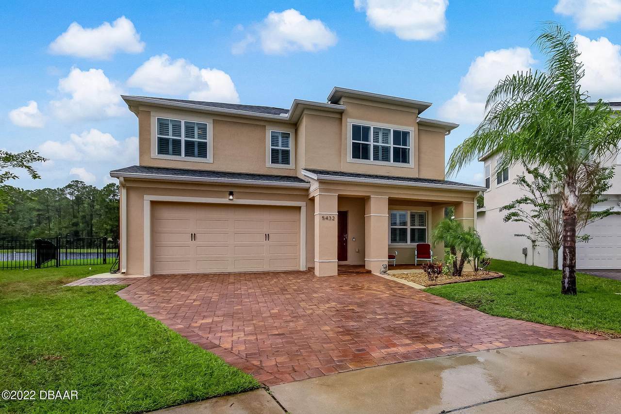 5432 Hutchinson Street - Photo 1