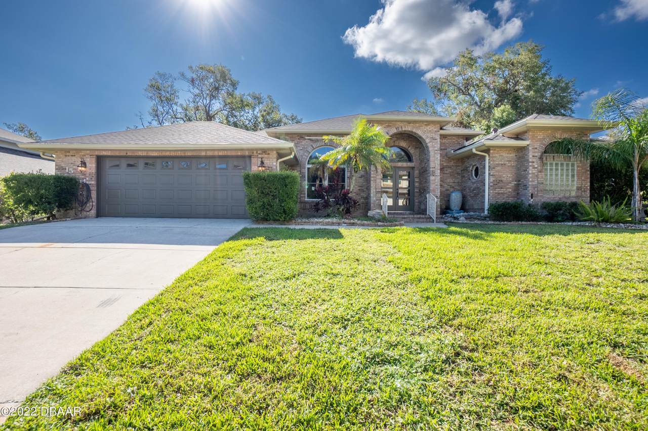 15 Carrington Lane - Photo 1