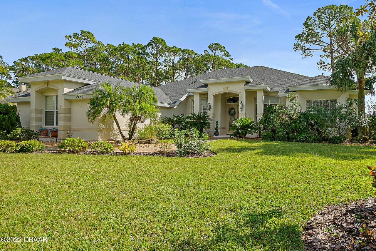 1045 Hampstead Lane - Photo 1