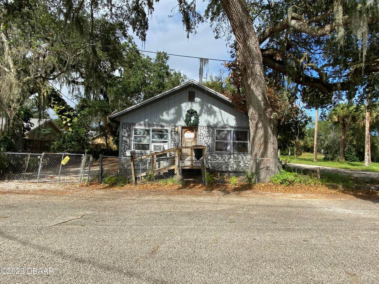 511 Julia Street - Photo 1