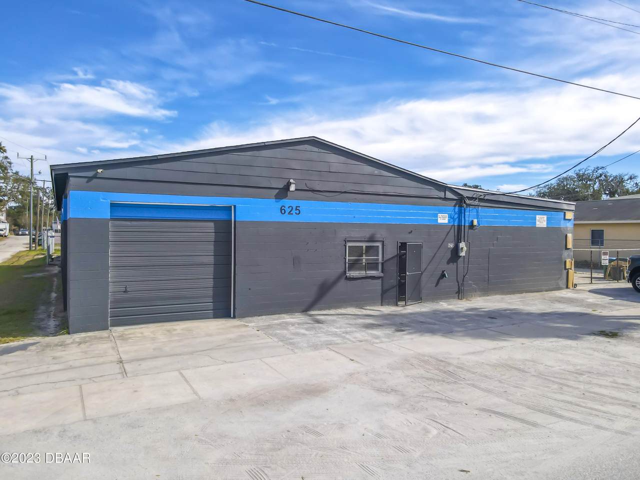 625 Segrave Street - Photo 1