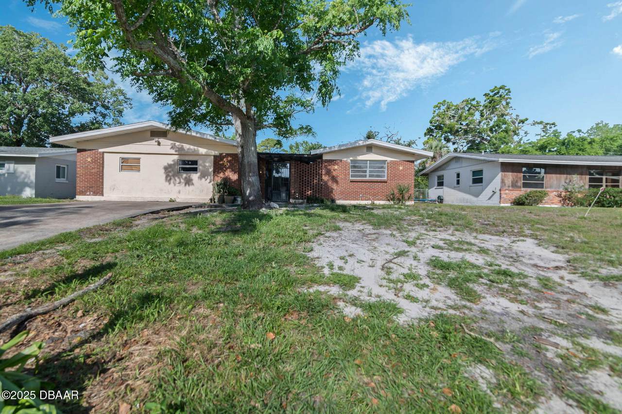 1136 Lakewood Park Drive - Photo 1