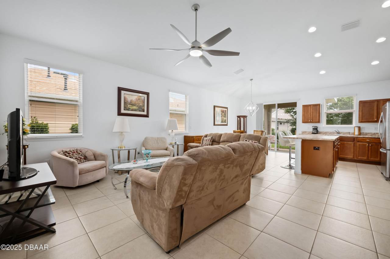https://bt-photos.global.ssl.fastly.net/daytonabeach/1280_boomver_1_1213021-2.jpg