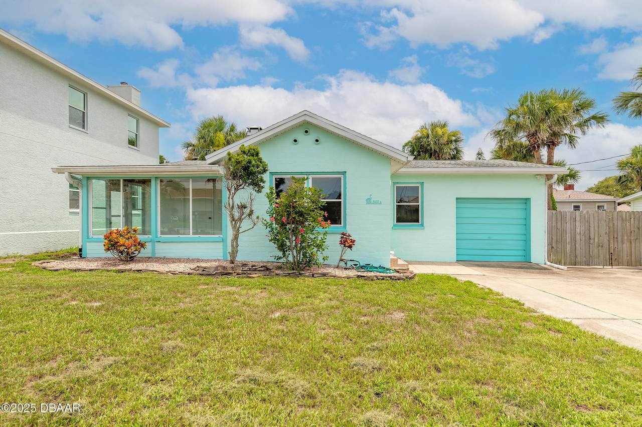 500 Eastwood Lane - Photo 1