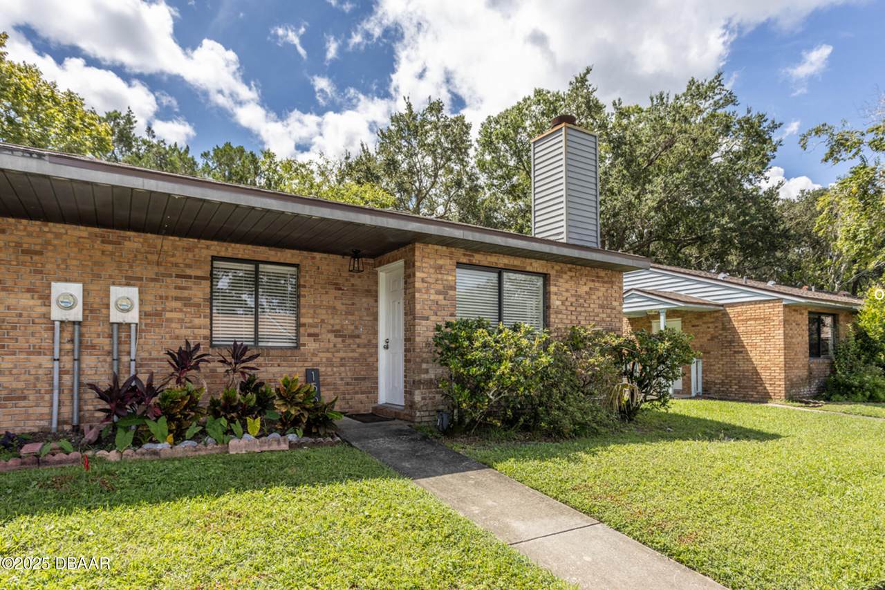 1560 Hancock Lane - Photo 1