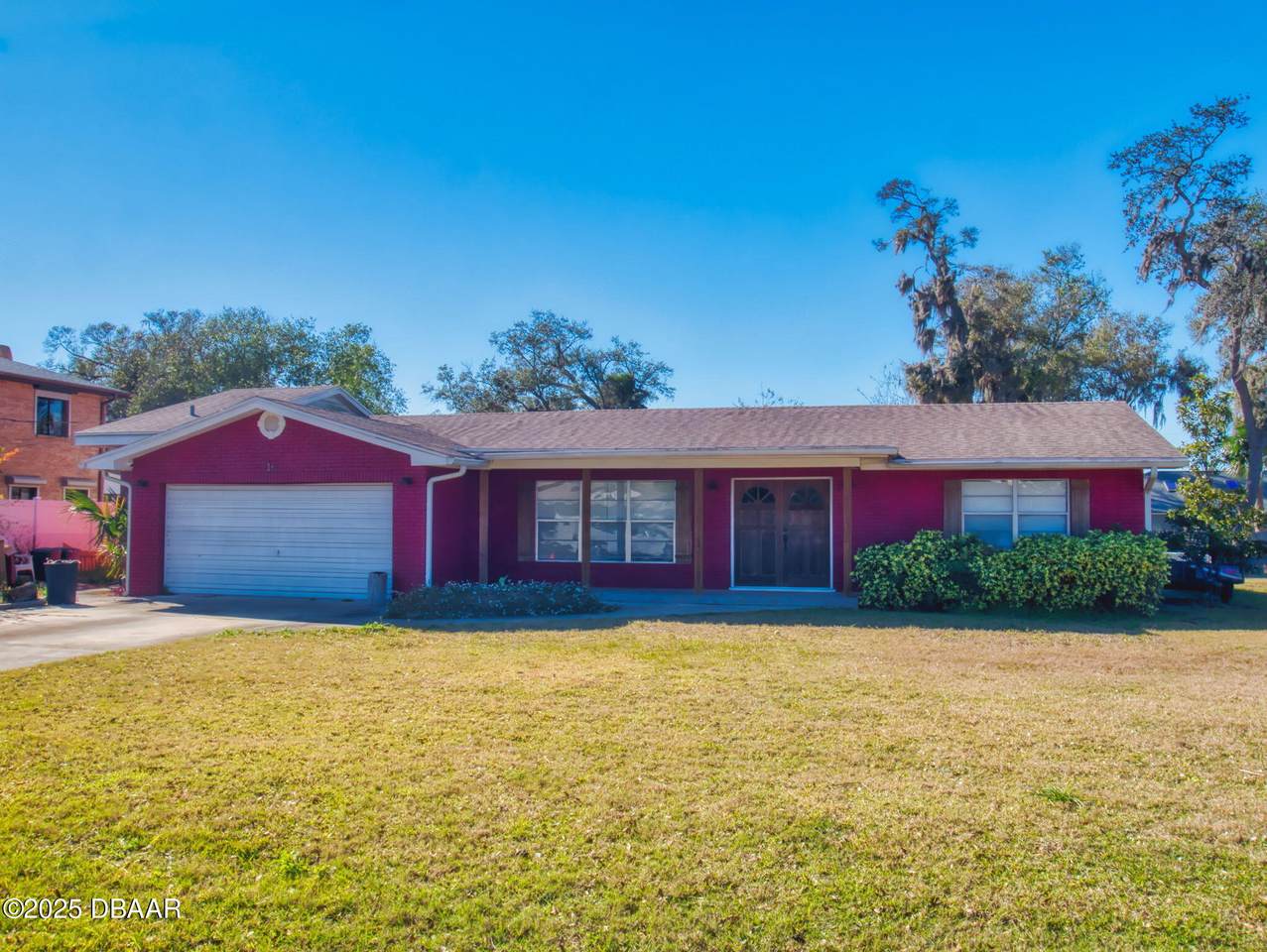 16 Oak Avenue - Photo 1