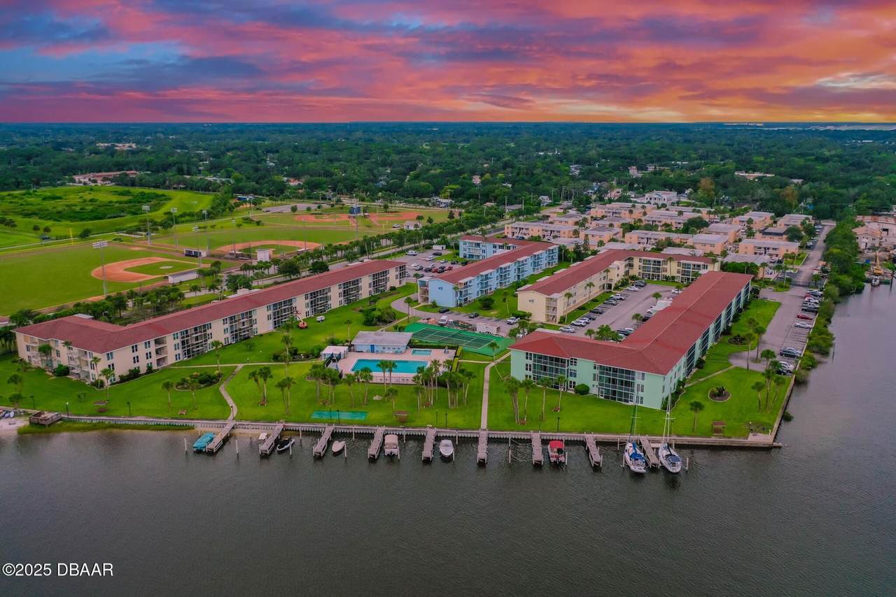 719 Beach Street - Photo 1