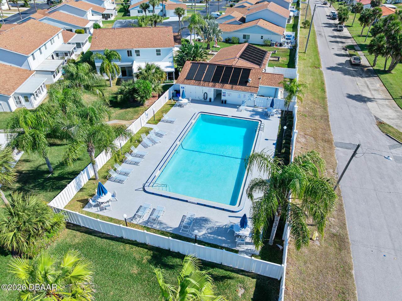 https://bt-photos.global.ssl.fastly.net/daytonabeach/1280_boomver_1_1222609-2.jpg