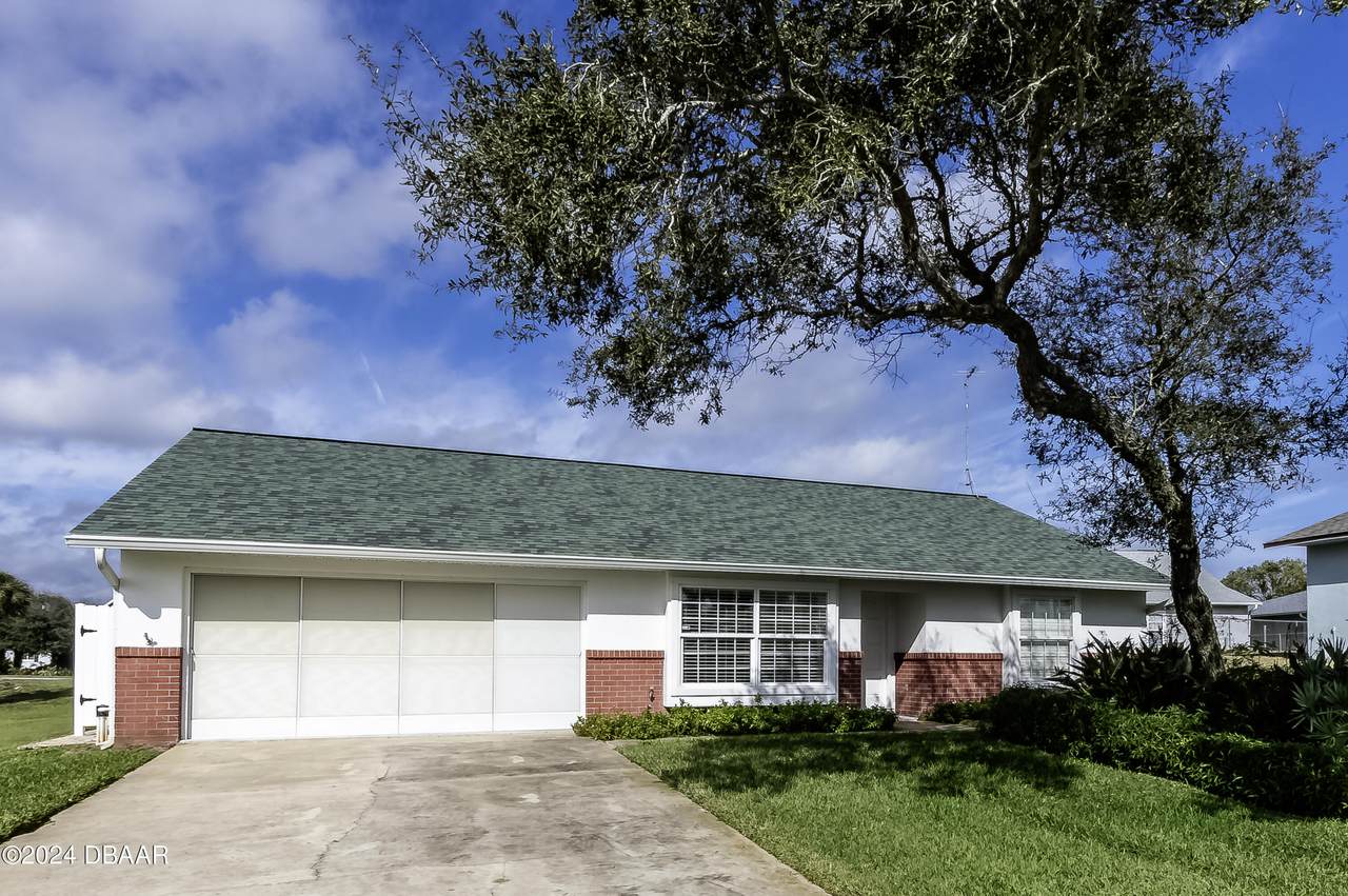 145 Riverwalk Court - Photo 1
