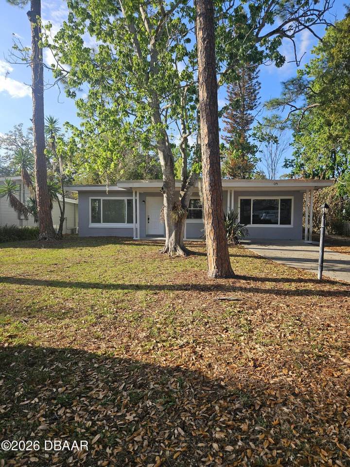 608 Doris Place - Photo 1