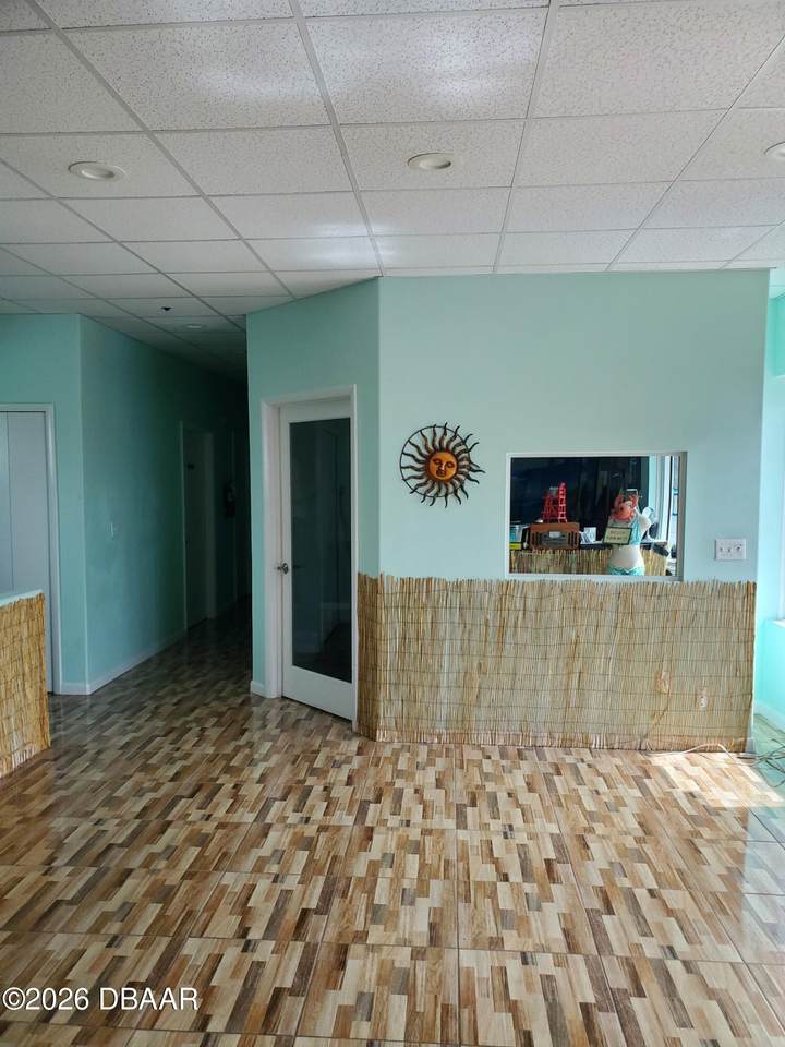 https://bt-photos.global.ssl.fastly.net/daytonabeach/1280_boomver_1_1224754-2.jpg