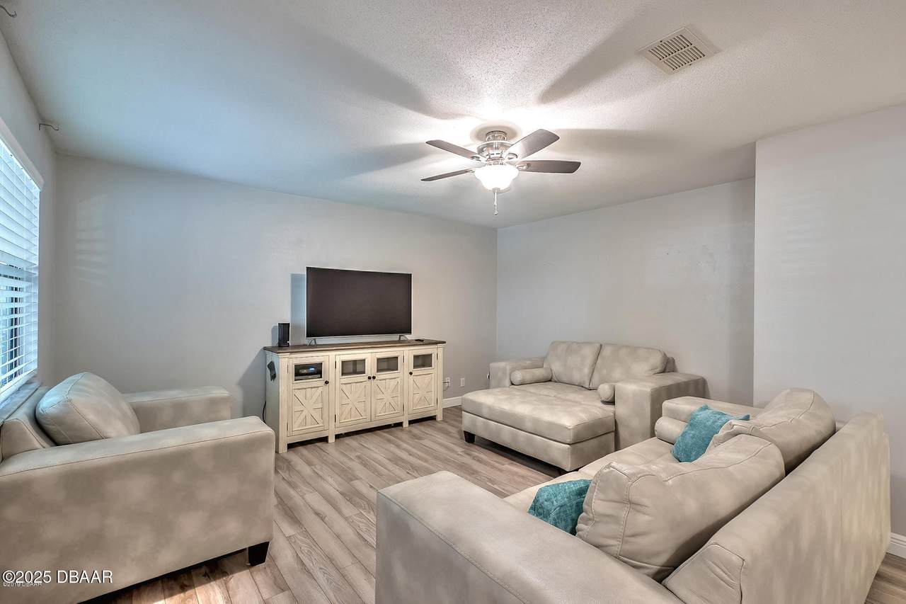 https://bt-photos.global.ssl.fastly.net/daytonabeach/1280_boomver_1_1225215-2.jpg