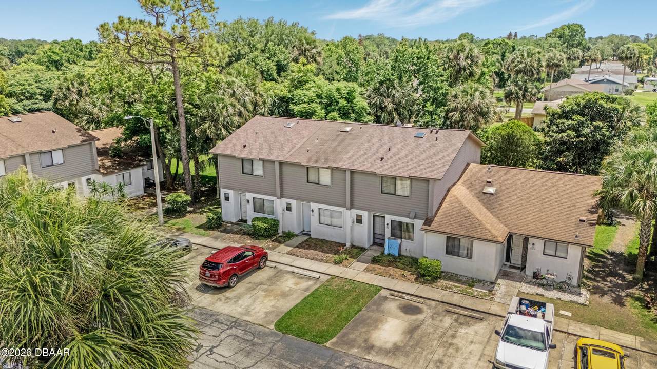 188 Sandalwood Court - Photo 1