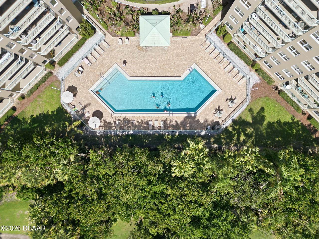 https://bt-photos.global.ssl.fastly.net/daytonabeach/1280_boomver_1_1225896-2.jpg