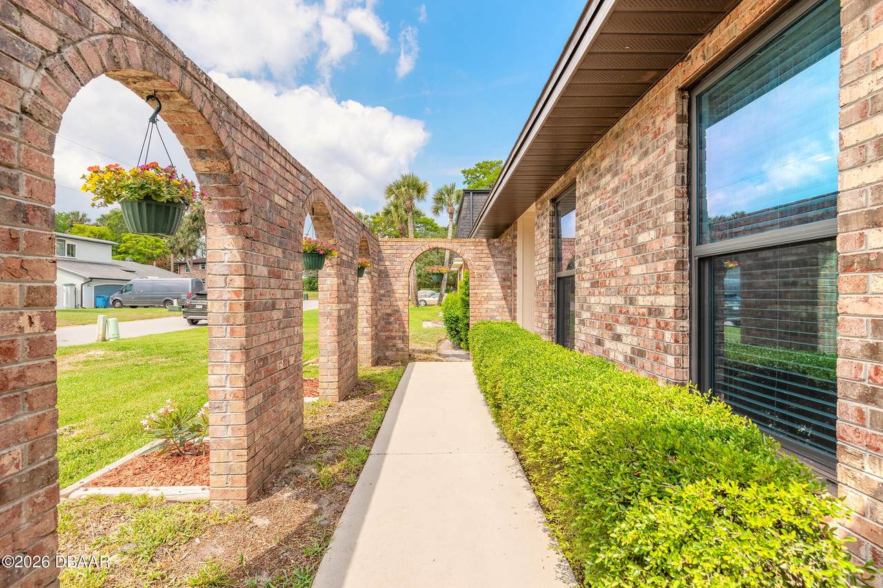 https://bt-photos.global.ssl.fastly.net/daytonabeach/1280_boomver_1_1226243-2.jpg