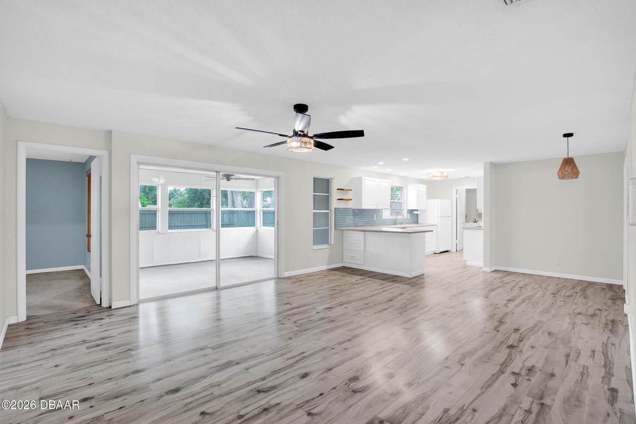 https://bt-photos.global.ssl.fastly.net/daytonabeach/1280_boomver_1_1227634-2.jpg