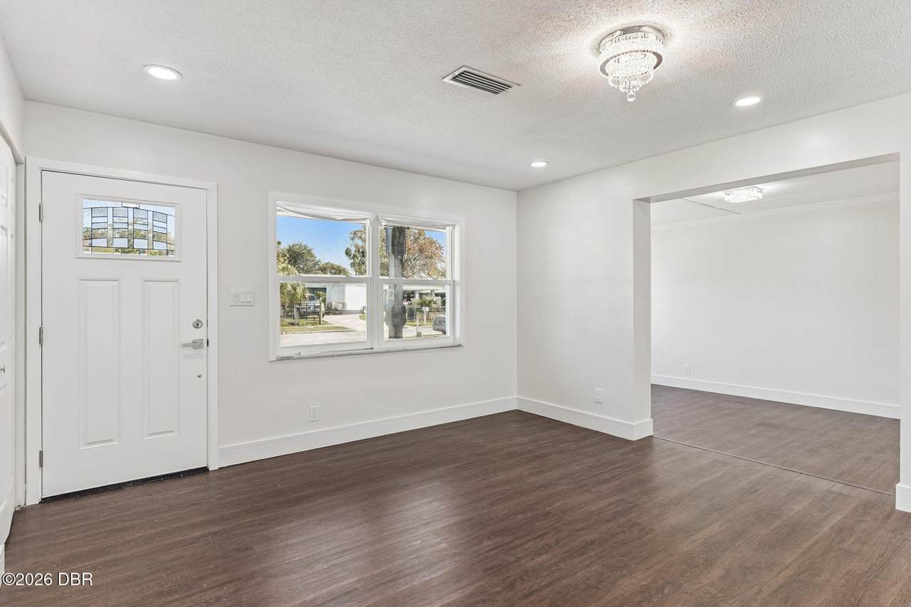 https://bt-photos.global.ssl.fastly.net/daytonabeach/1280_boomver_1_1229404-2.jpg