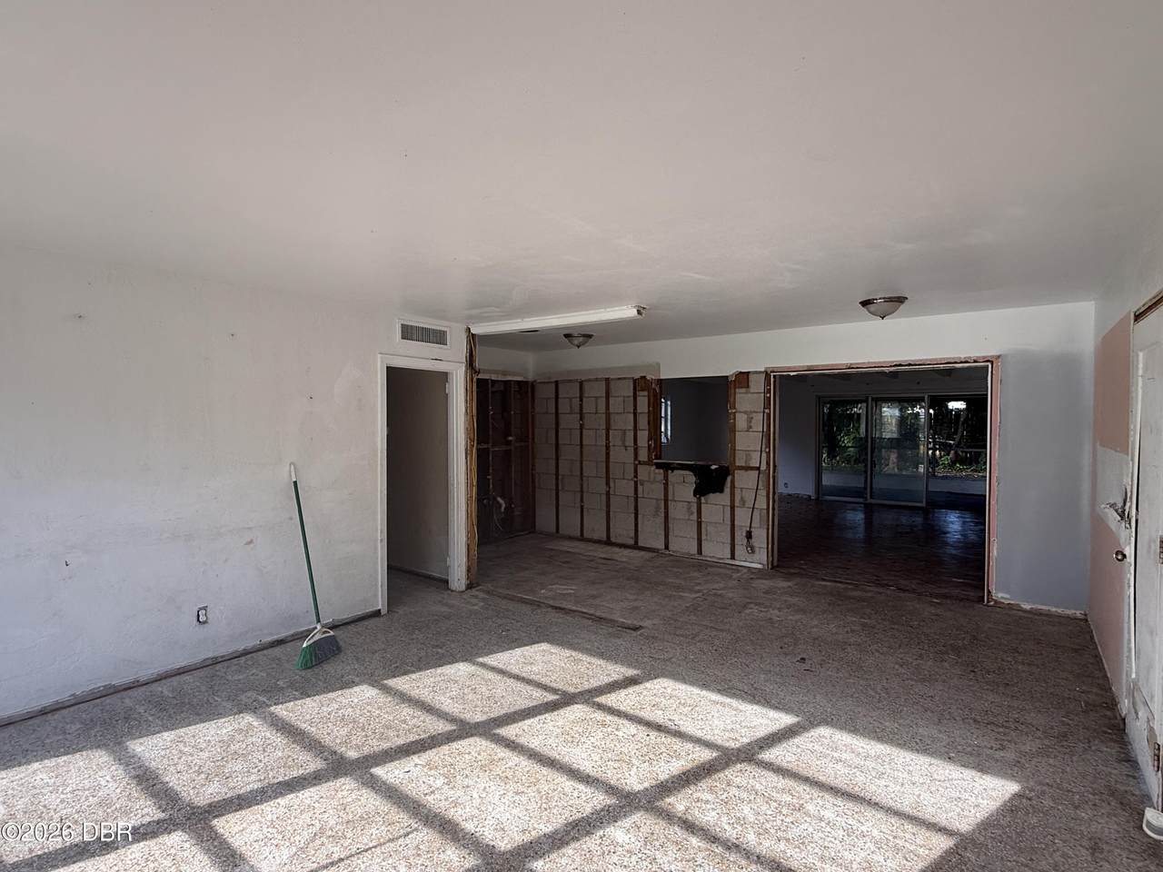 https://bt-photos.global.ssl.fastly.net/daytonabeach/1280_boomver_1_1229420-2.jpg